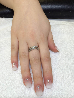 Perfectly polished fingernails from Binh's